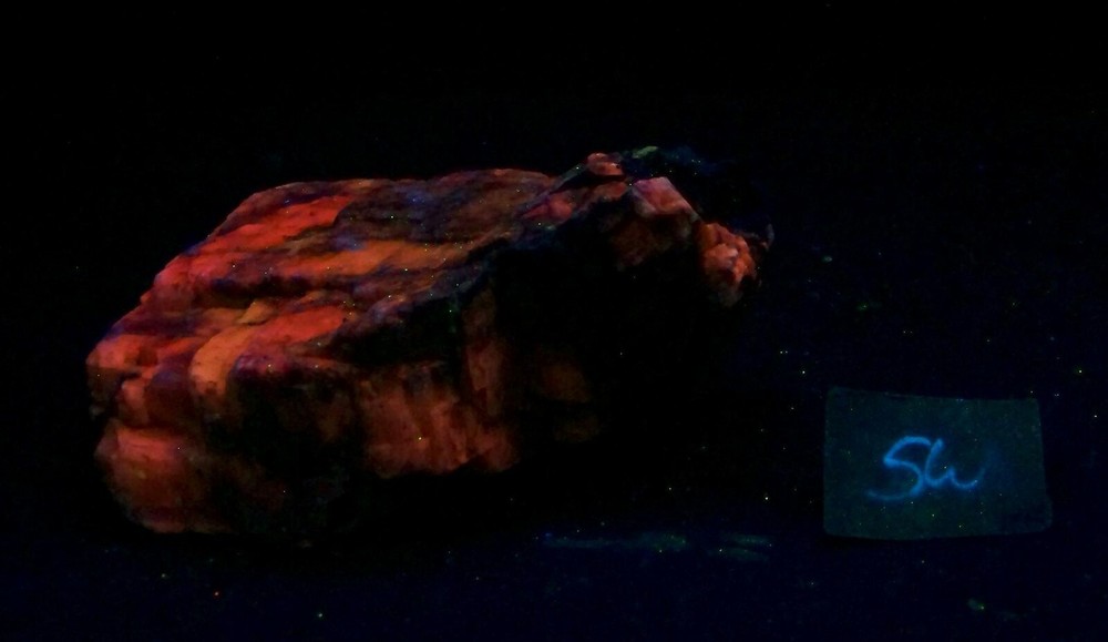 Fluorescent AZ Calcite SW UV Specimen