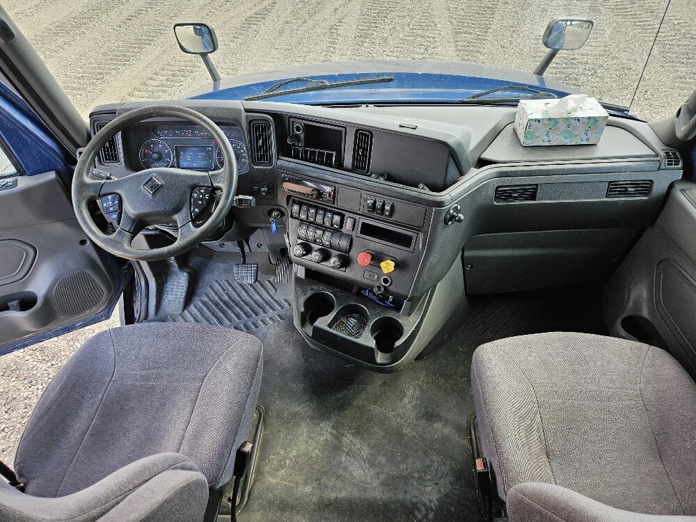2018 International LT # 4401