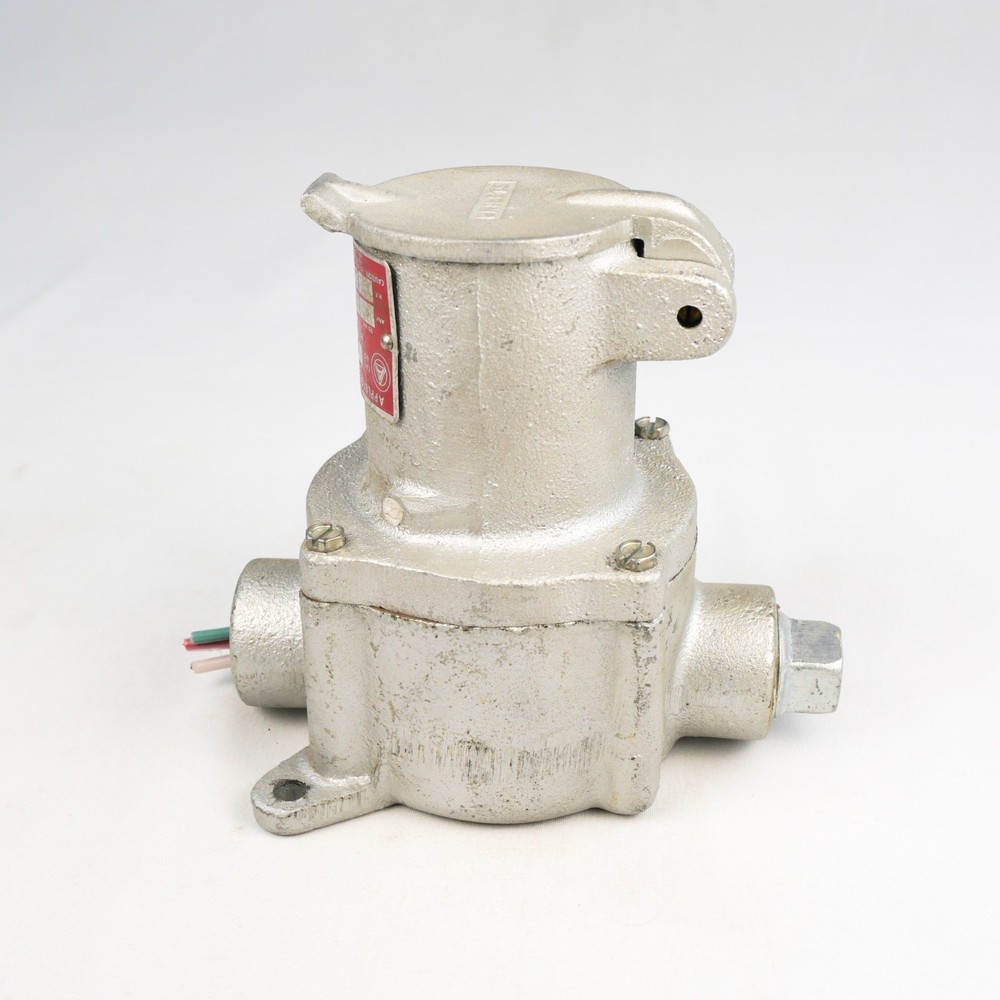 Appleton Electric Co - CPSC-2375 Pin & Sleeve Receptacle