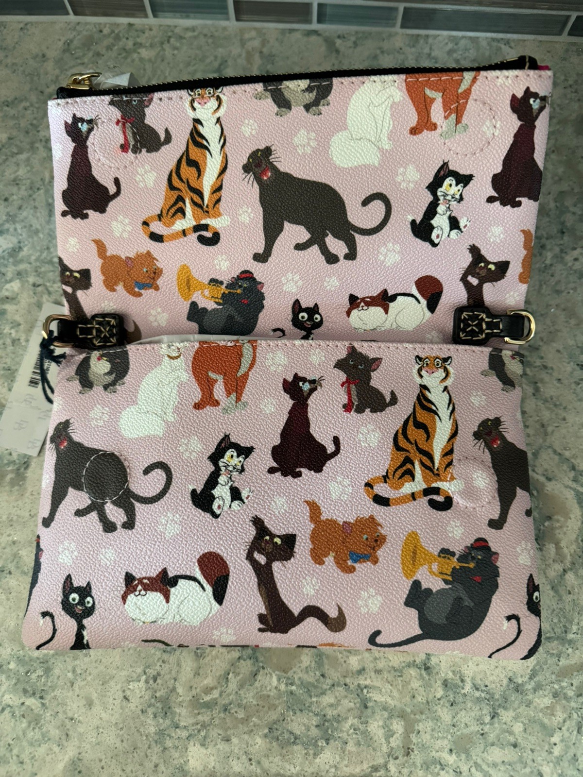 Dooney & Bourke Disney Cats Foldover Crossbody Bag 2019 NWT Beautiful Brand New
