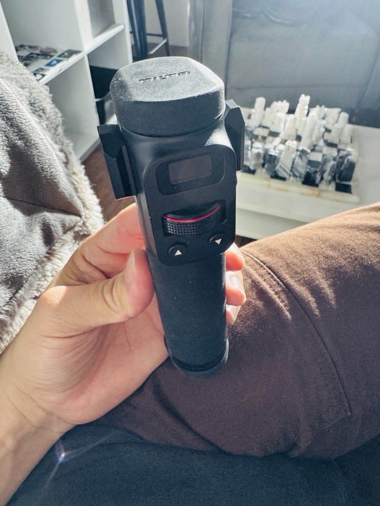 Tilta Dual-Channel Wireless Lens Control Handle for Advanced Ring Grip