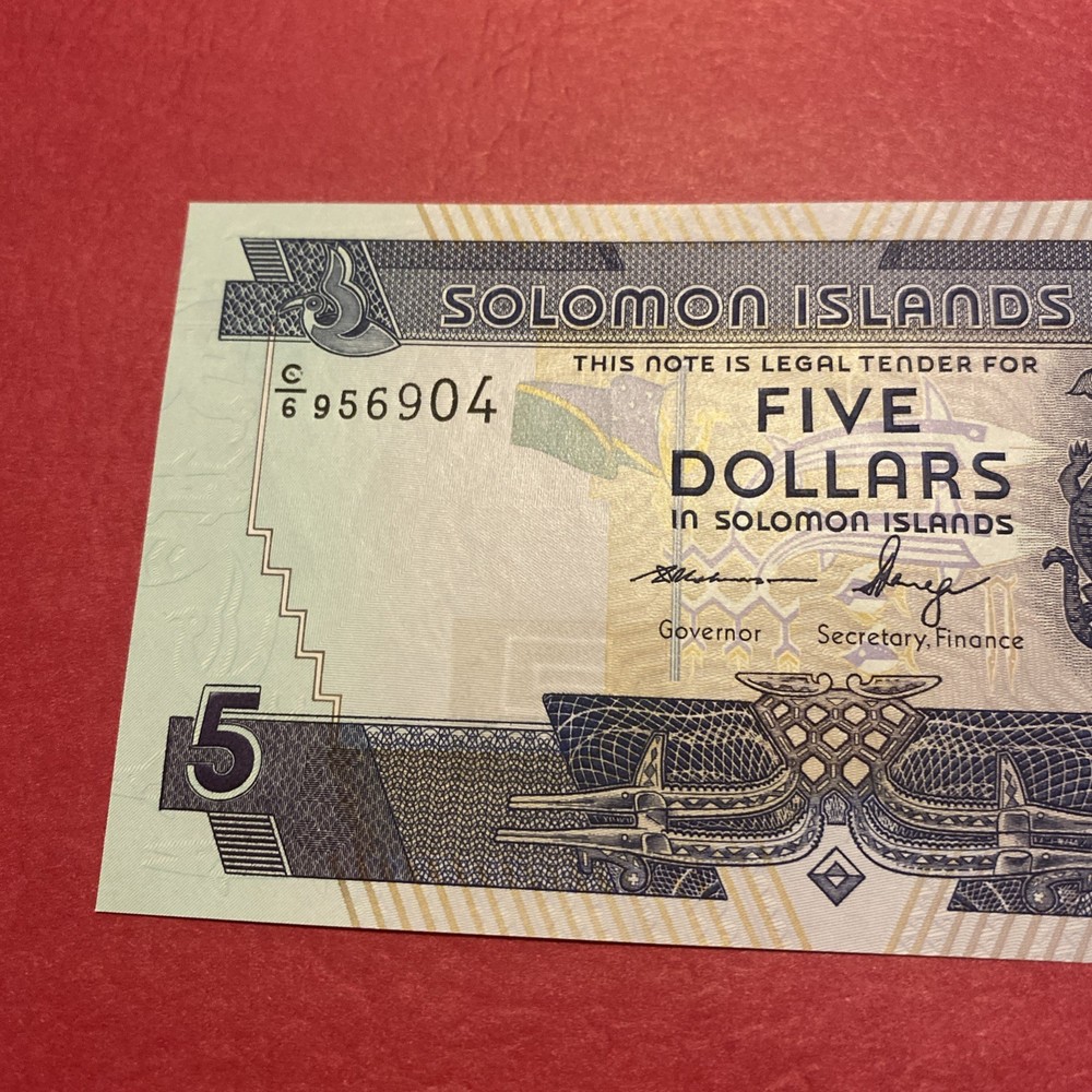 Solomon Islands- 5 Dollars-2003-18 UNC