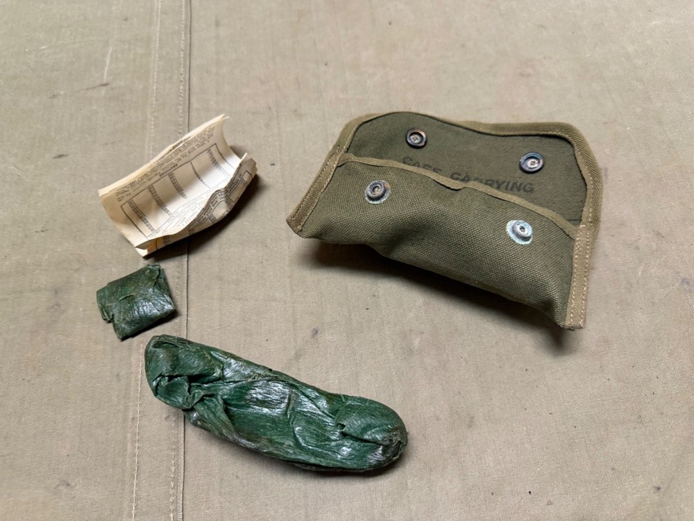 ORIGINAL WWII US ARMY M1 GARAND RIFLE LAUNCHER SIGHT & CARRY CASE