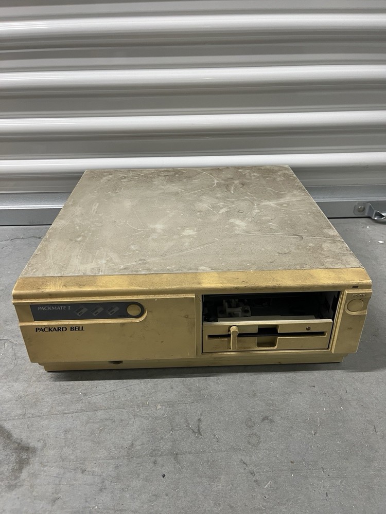 Packard Bell PACKMATE I PB686 Desktop Computer - UNTESTED / FOR PARTS *READ*