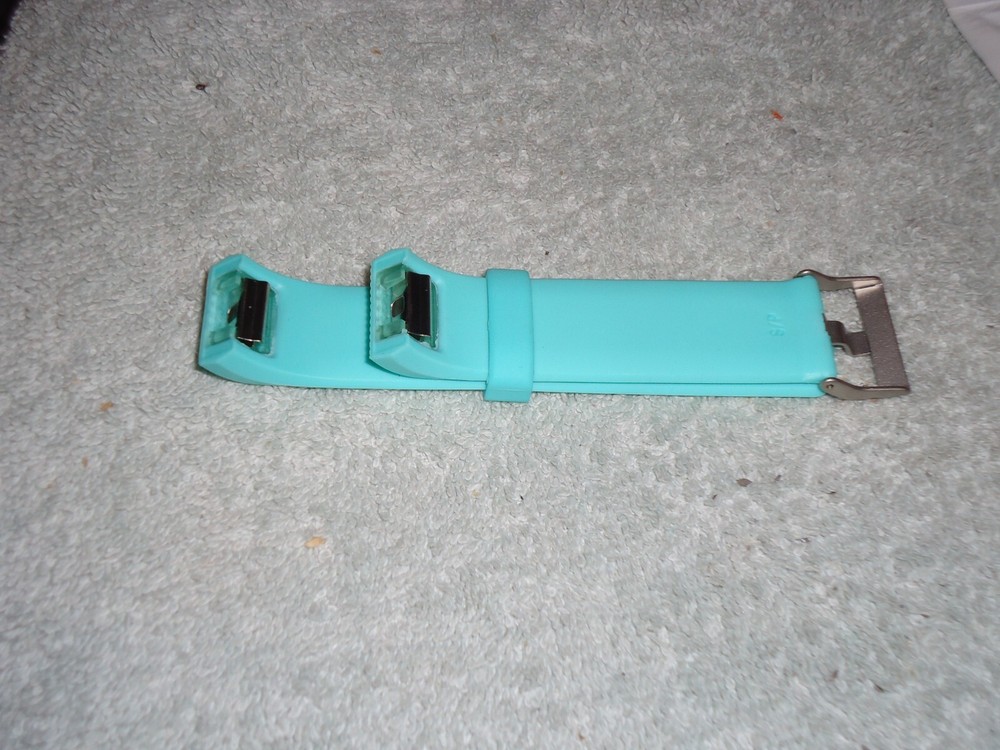 (14) Fitbit Charge Flex Replacement Wristbands Mixed Colors Never Used