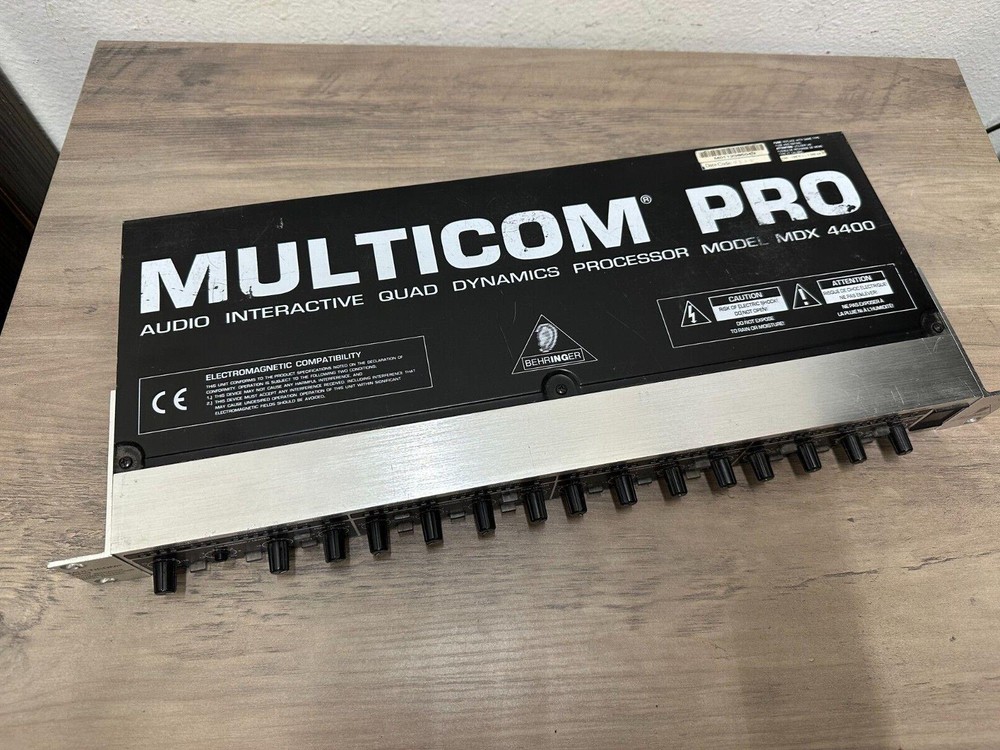 Behringer MDX 4400 Multicom Pro Audio Interactive Quad Dynamics Processor