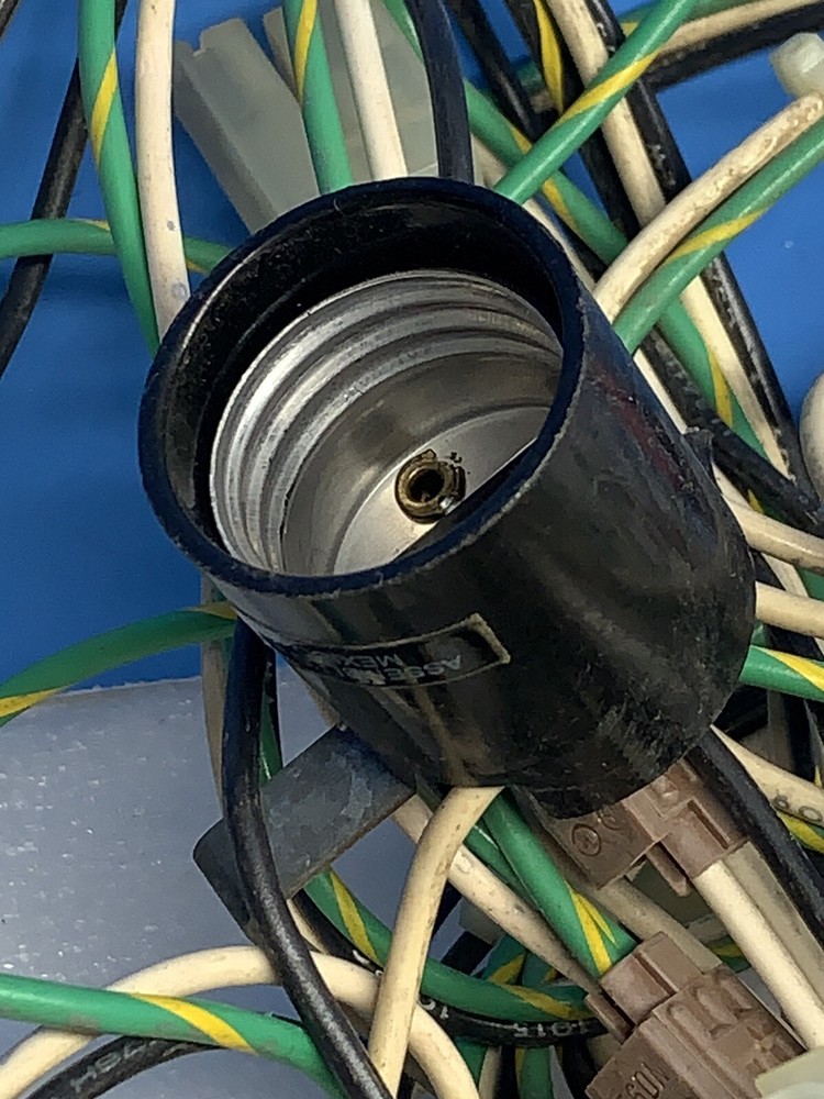 ROWE CD JUKEBOX CD100C AND CD100D UPPER LIGHT WIRES AND SOCKETS