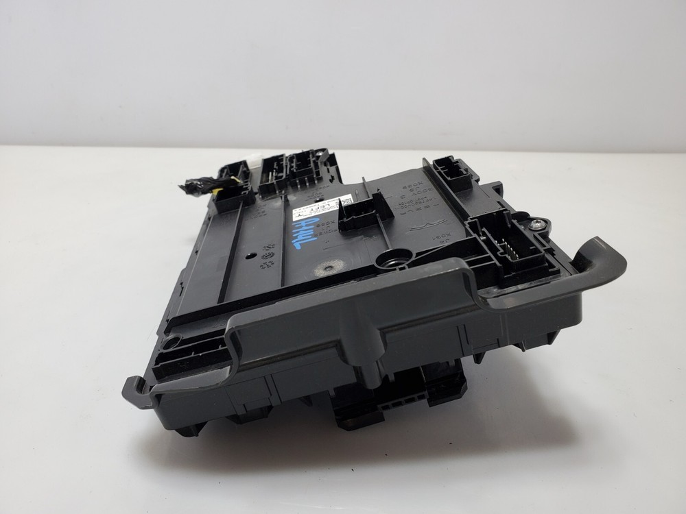 ✅ 20-22 OEM Tesla Model Y Left Driver Side Voltage Body Control Module Unit