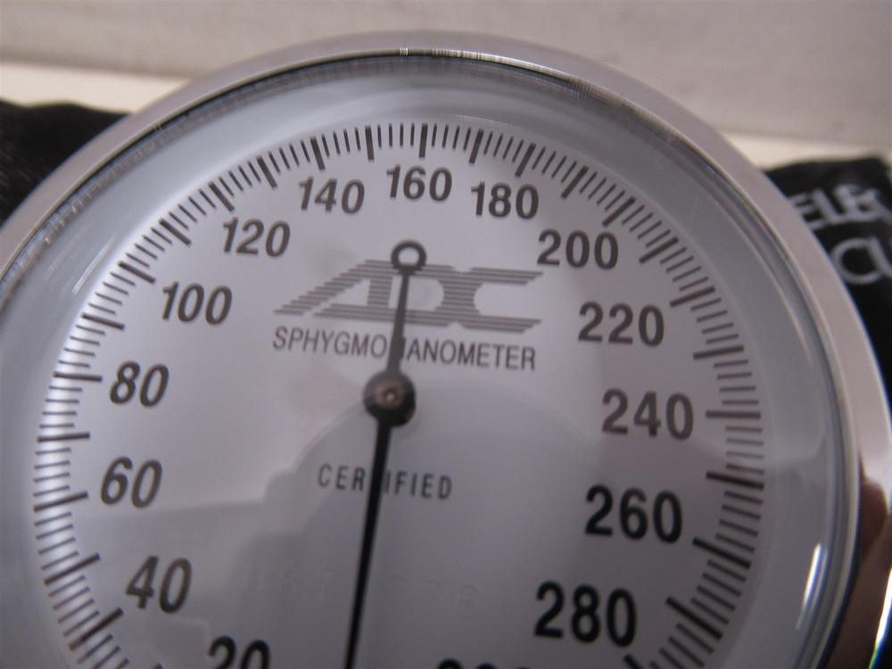 ADC Sphygmomanometer with Thigh Cuff and Case