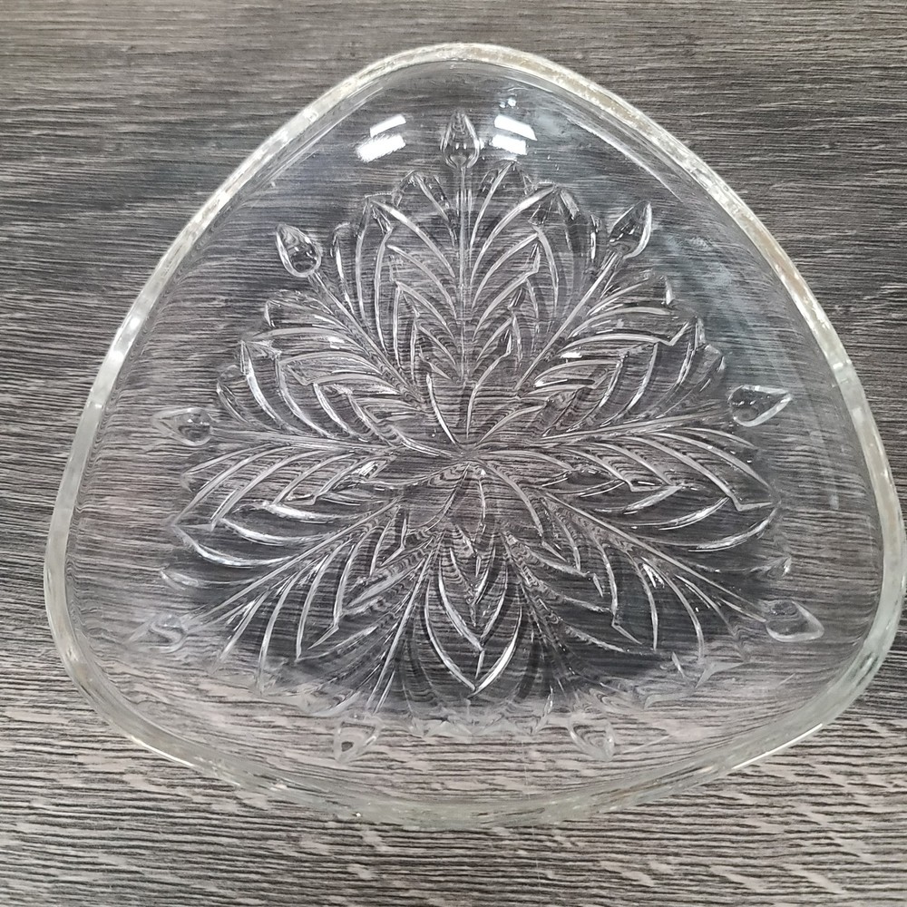 Vintage Jeanette Snowflake Feather Pattern Tray Trinket Dish Triangular