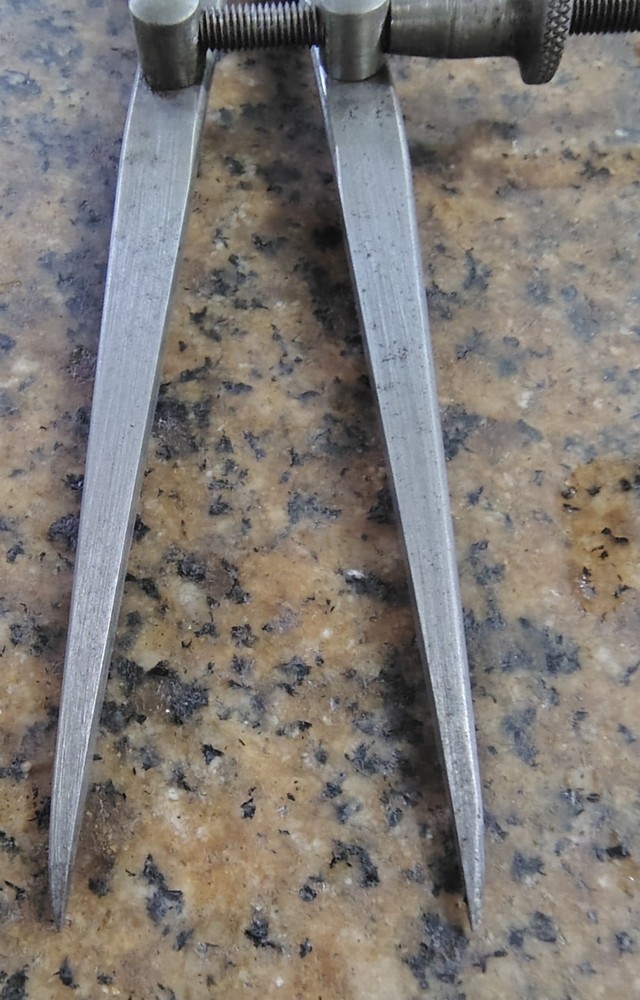 🗽 VINTAGE 6" DIVIDER