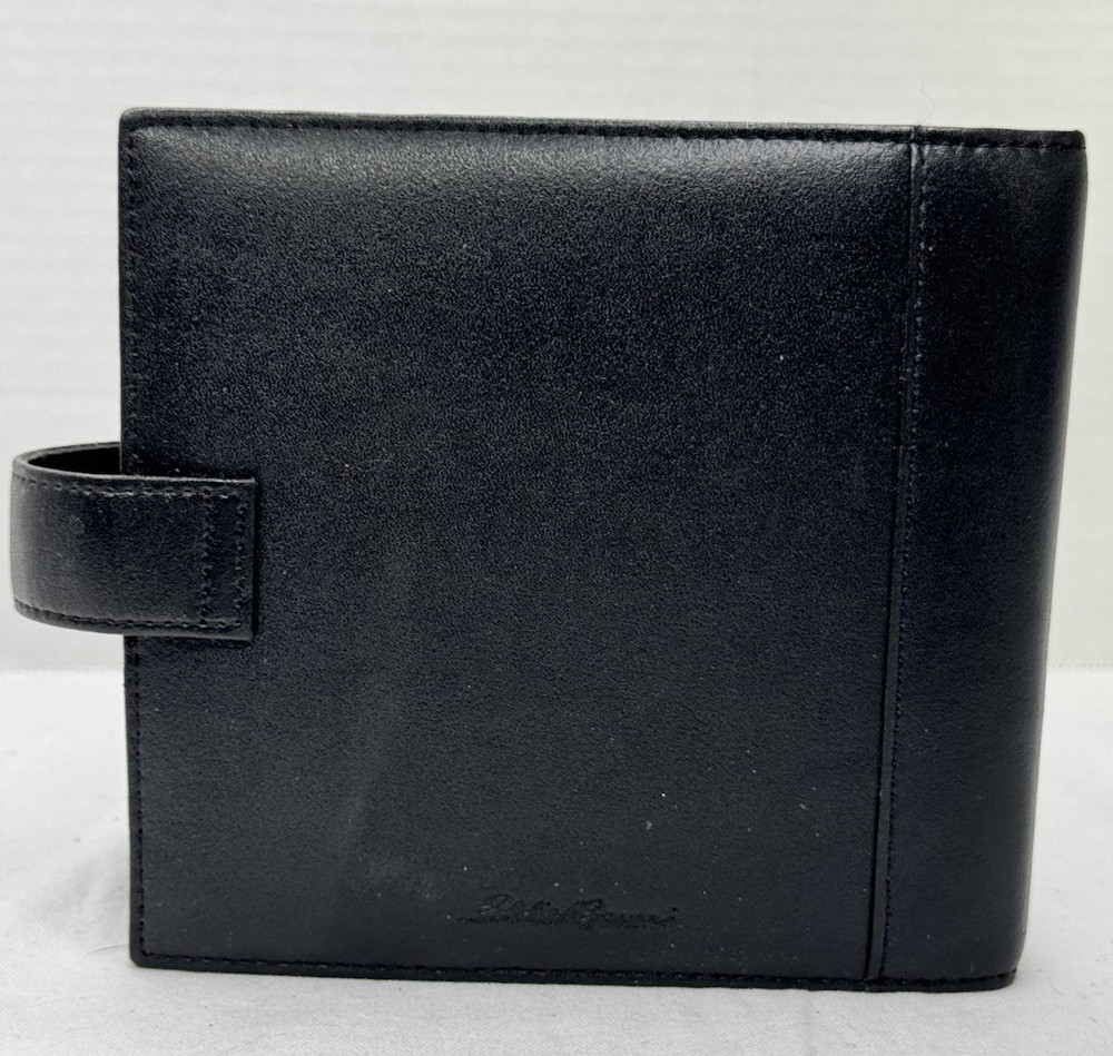 Eddie Bauer Black Leather 10 Disc CD Case Tab Closure