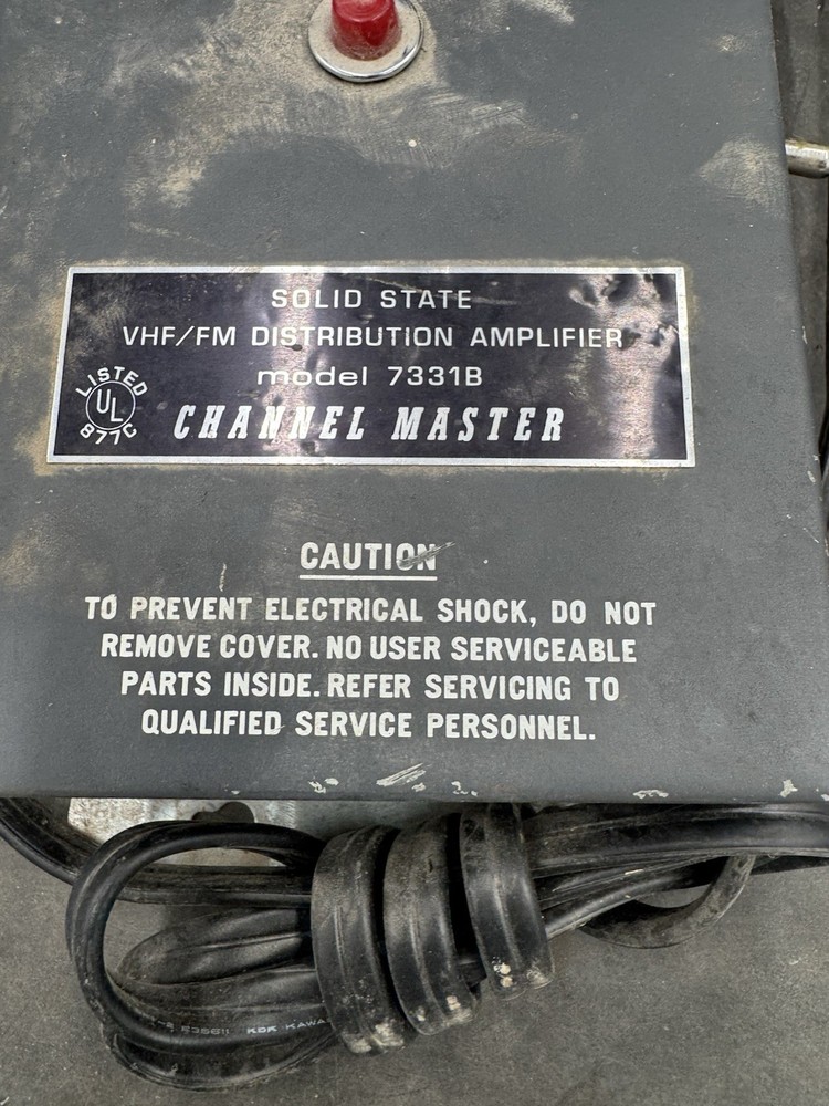 Channel Master Model 7331B VHF/FM Distribution Amplifier Untested
