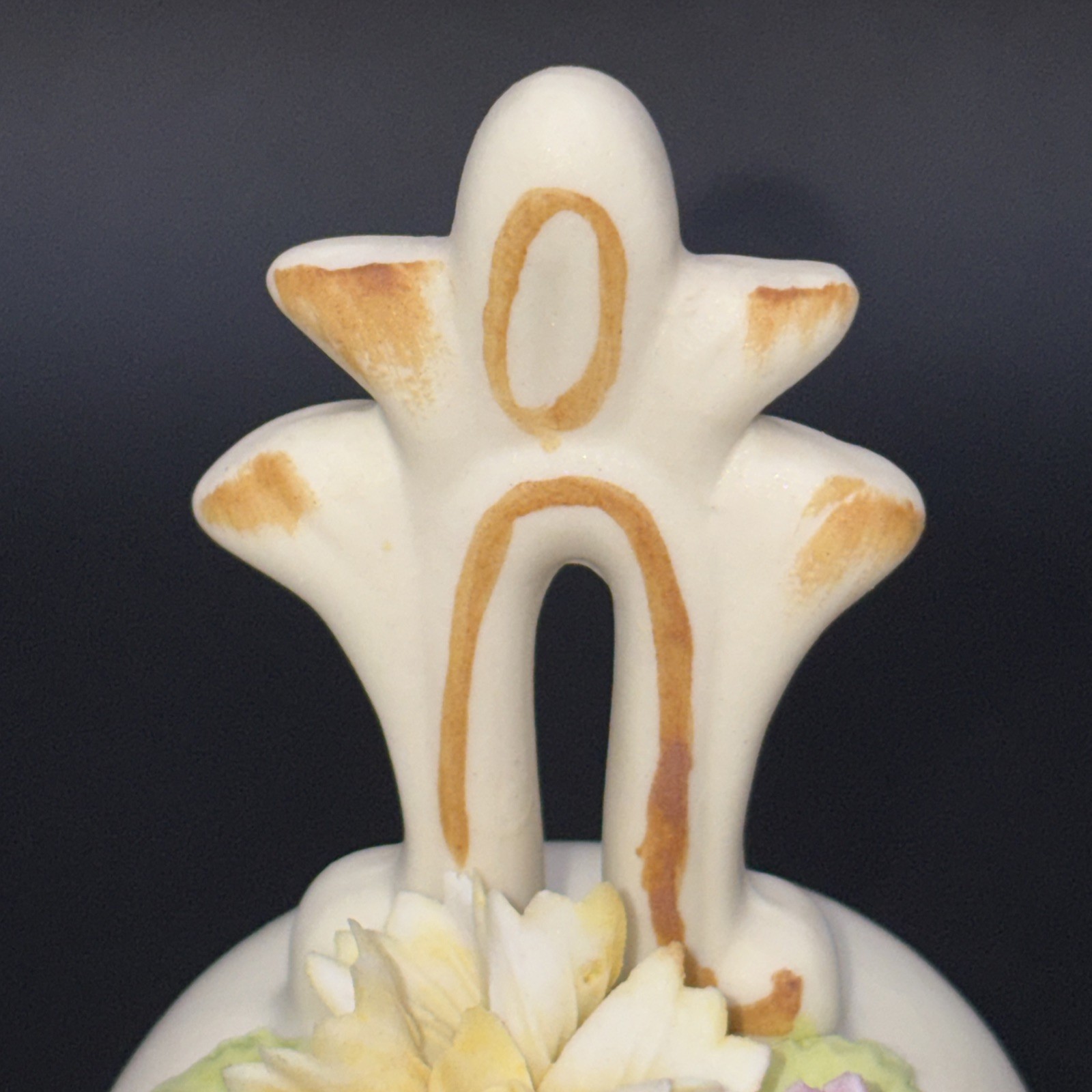 Vintage Arnart Copodimonte Style Mission Bell Off-White Porcelain Flowers MINT