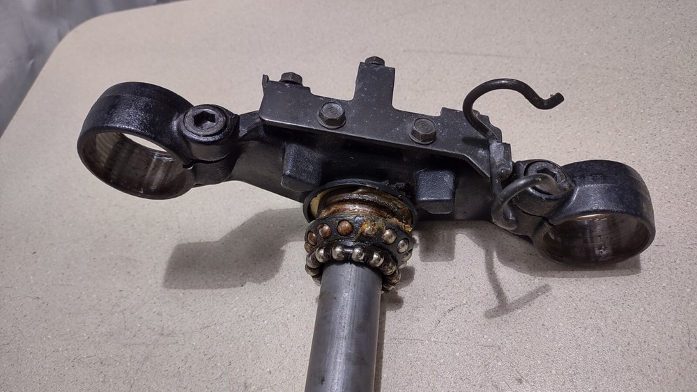 1993 Honda CBR1000F Triple Tree Fork Clamps