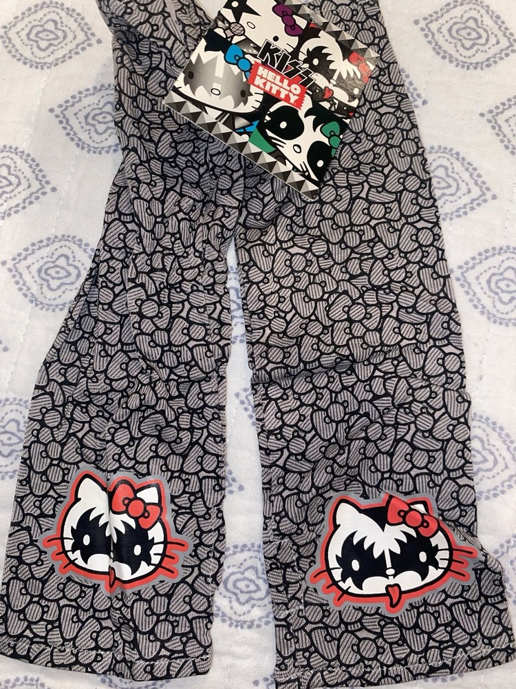 Kiss Hello Kitty BNWT Sleeve Set Simmons Stanley Frehley Criss ONLY ONE ON EBAY