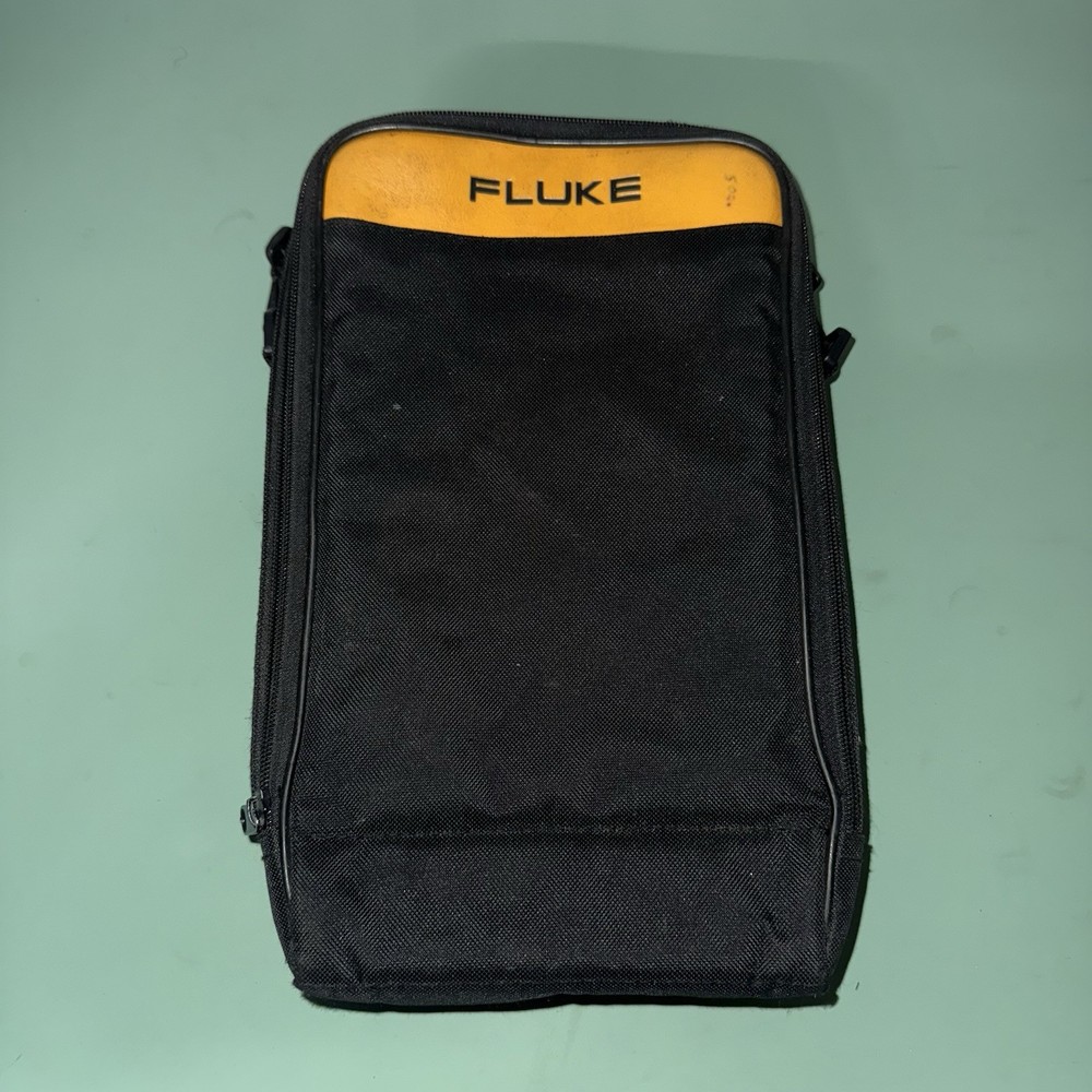 Fluke 714B Thermocouple Calibrator
