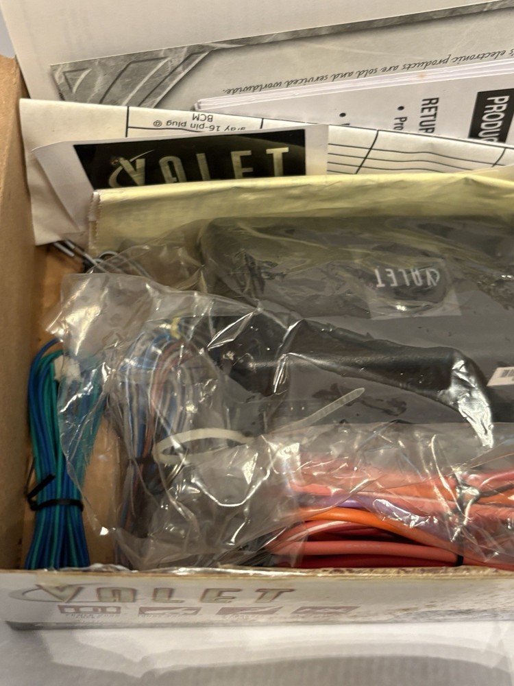 Valet Model 561R Remote Start System - Directional Install 556LW Open Box