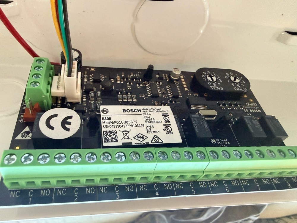 BOSH B8512G iP Intrusion/Fire Alarm Access System Complete System