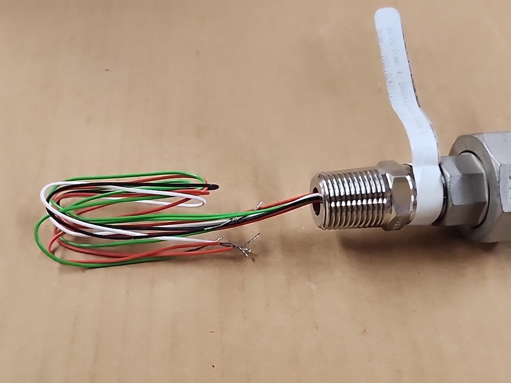 Burns Engineering 200L10CN3D115/CI3511, Spring Loaded Sensor with 0.50″ NPT Hex