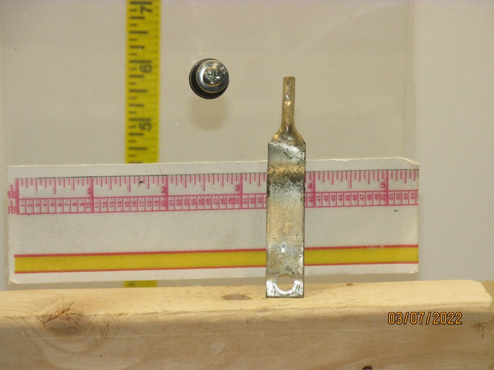 The listing is for:(1)Bonding/Grounding Strap Ground to Electrical Box