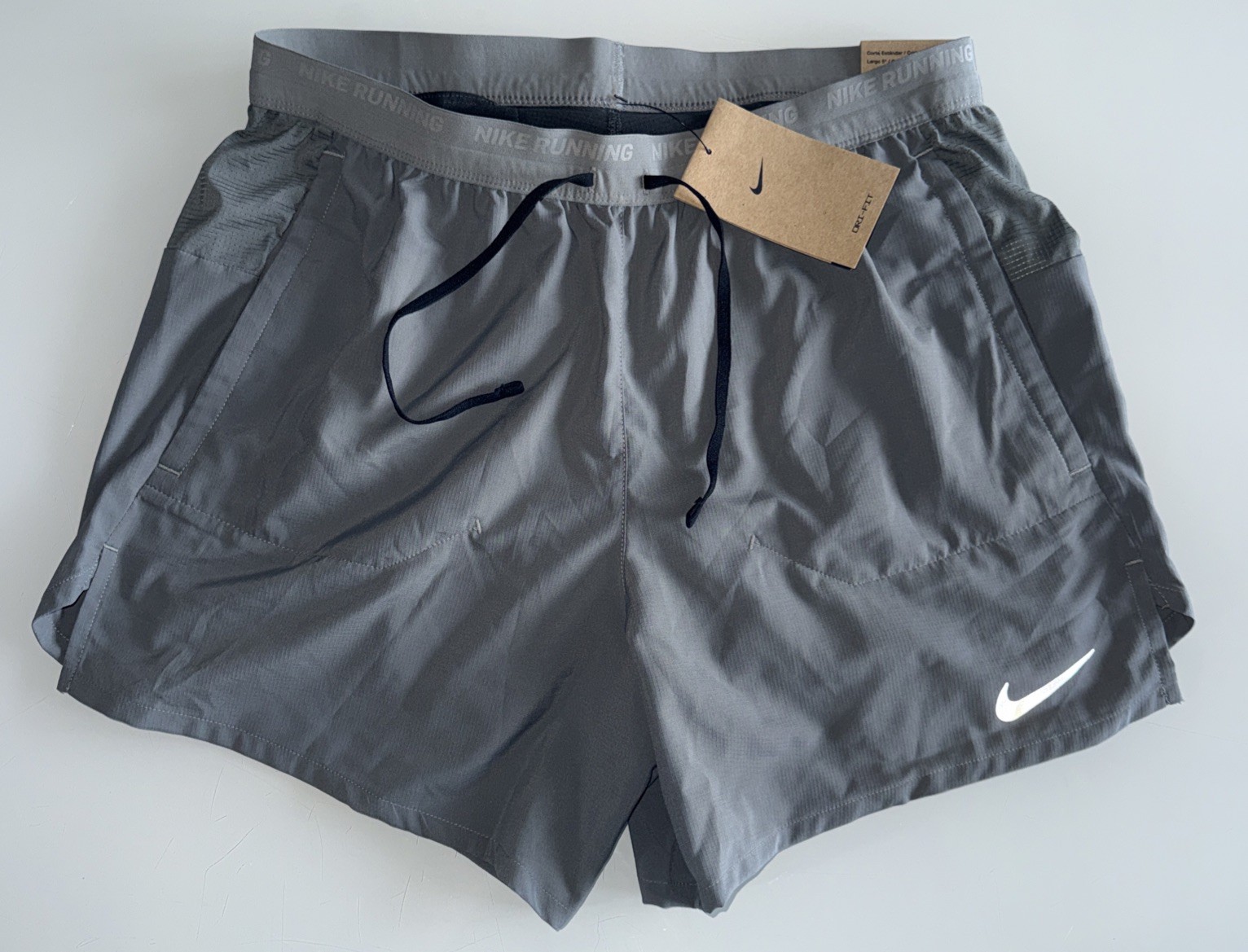 New Men’s M Nike Stride Running Lined 5” Inseam Dri-Fit Gray Workout Gym Shorts