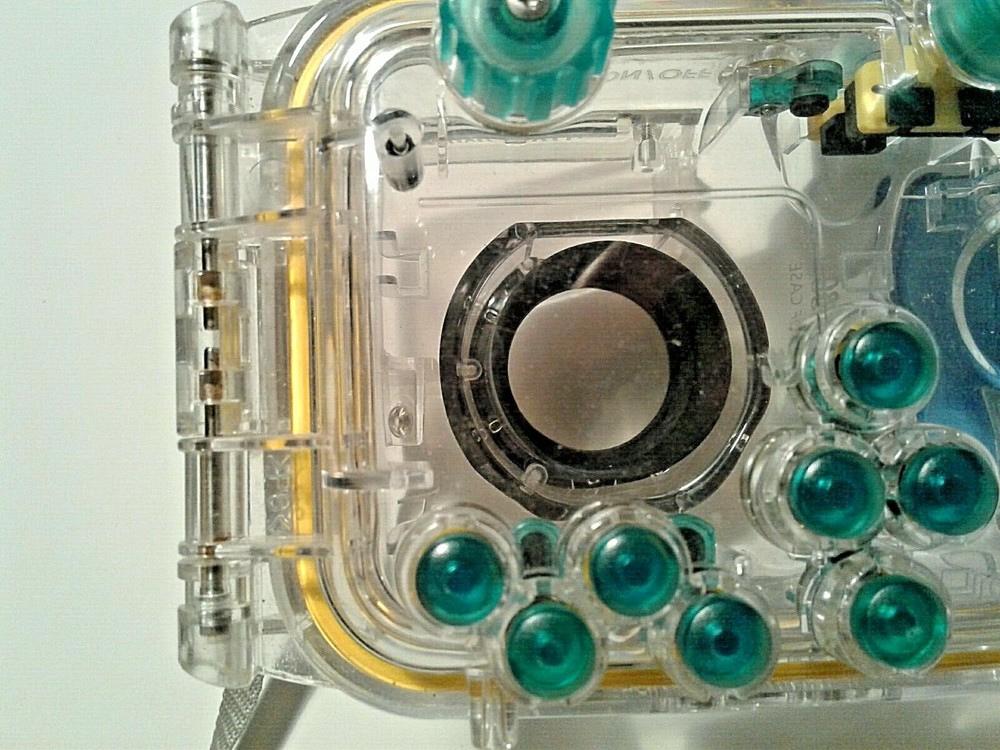 Canon Waterproof Camera Case. WP-DC800. Great Condition