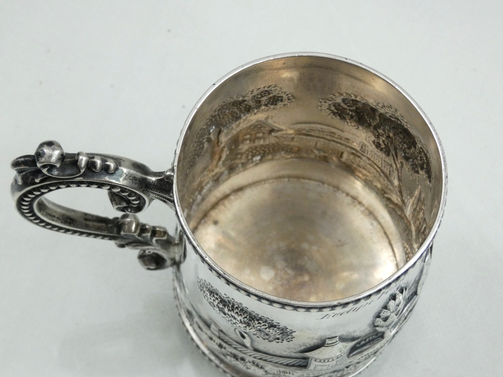 ANTIQUE AMERICAN COIN SILVER MUG CUP HAND CHASED REPOUSSE ARCHITECTURAL sterling