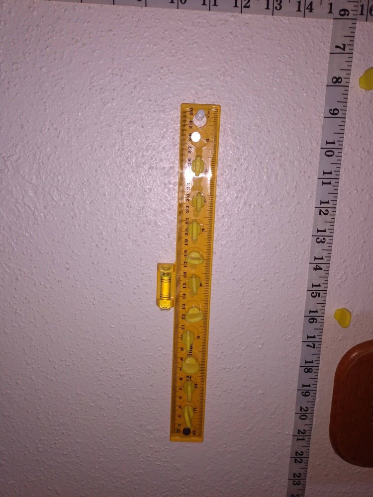 EZ Stud Finder with 10 Additional Magnetic Markers