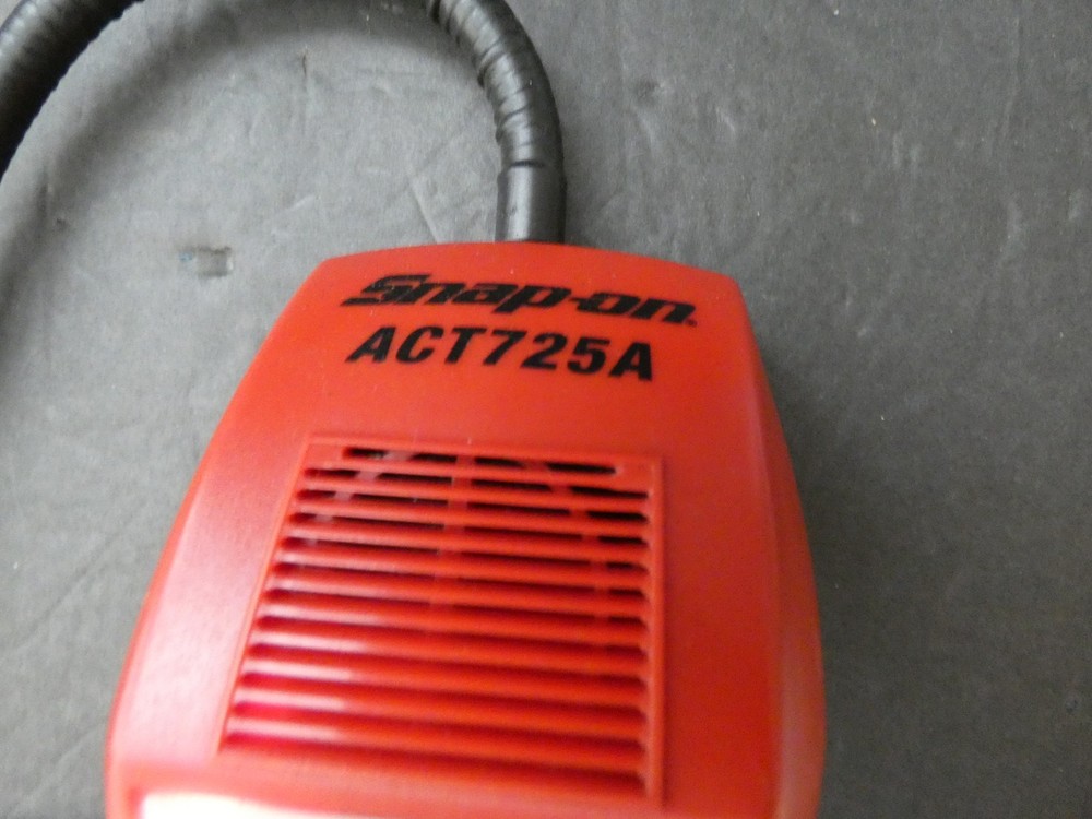 SNAP ON LEAK DETECTOR LEAK D TECTOR ACT725A