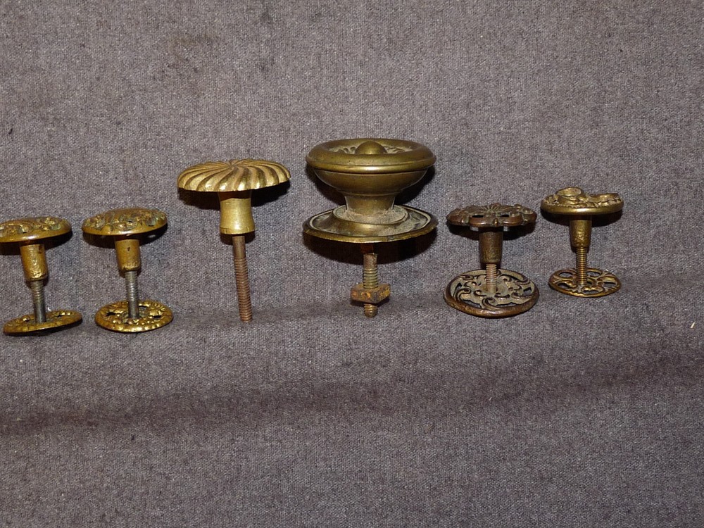 Lot of 6 Heavy Cast Brass Drawer Knobs Or Pulls