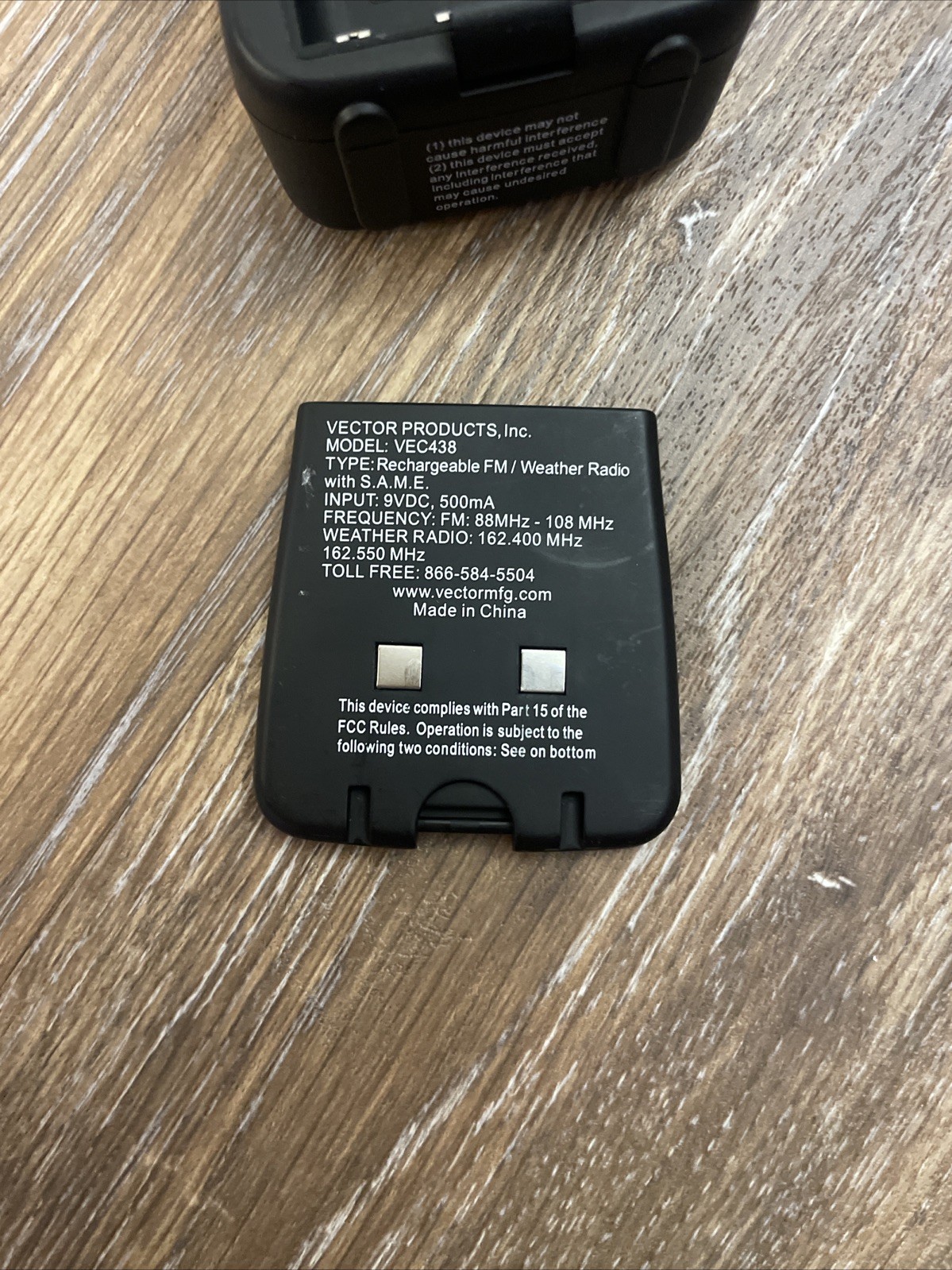 Weather Channel FM Alert Radio/Flashlight Hand Crank Rechargeable VEC438 TESTED