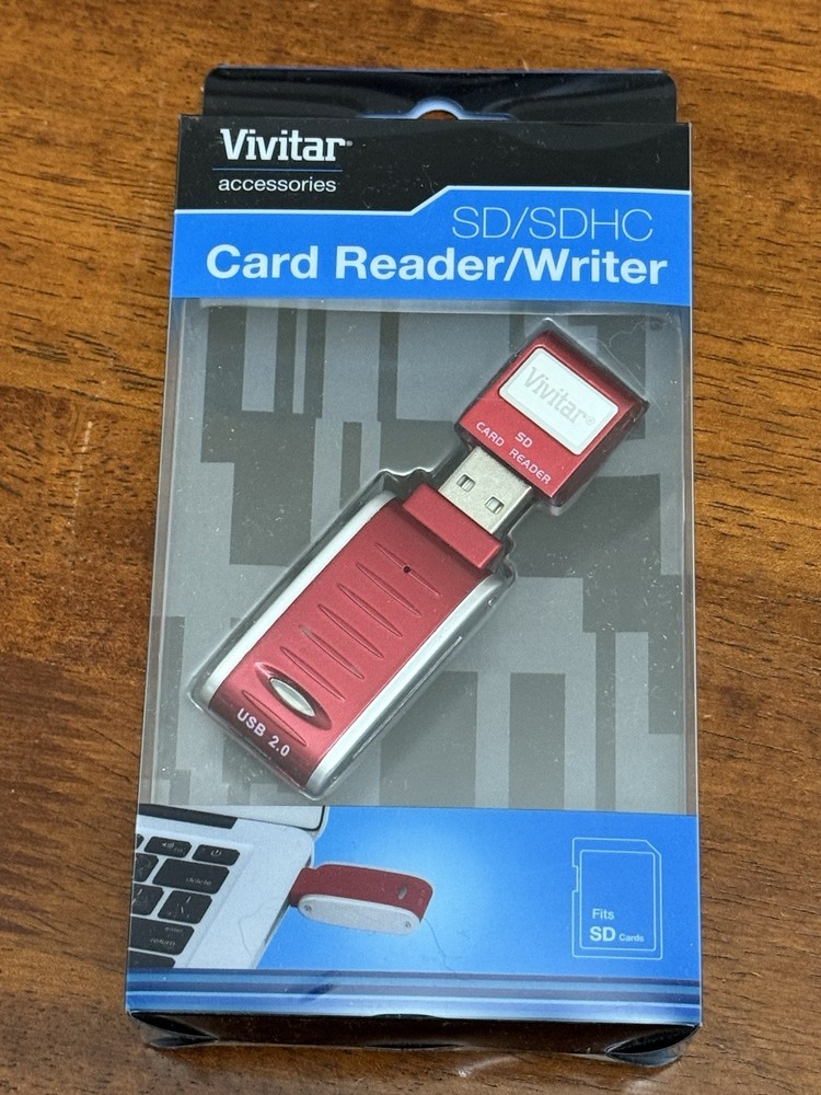 Vivitar Accessories SD/SDHC Card Reader/Writer Red