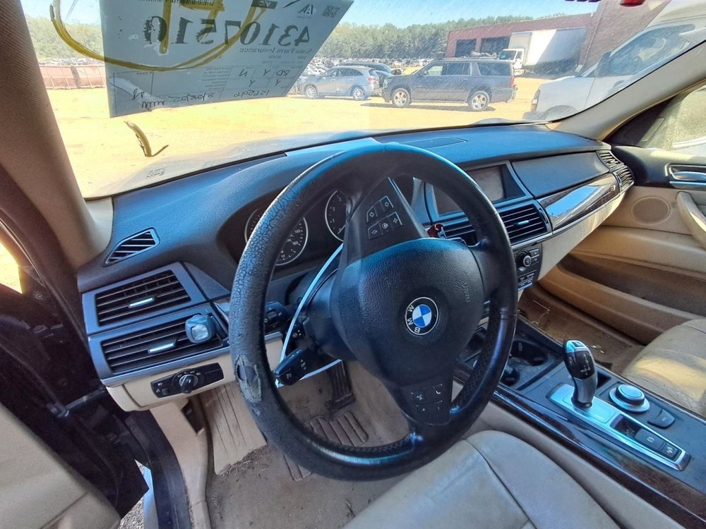 X5 2009 Glove Box 4833592