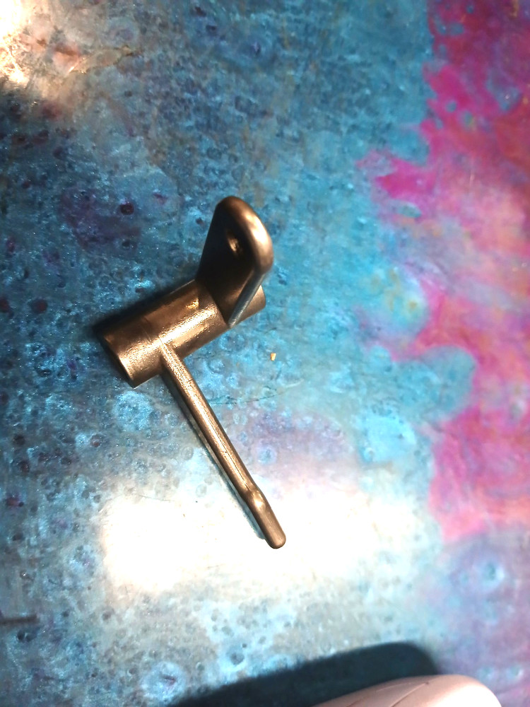 Piper PA31-350 Pilot Door Pivot Pointer Latch