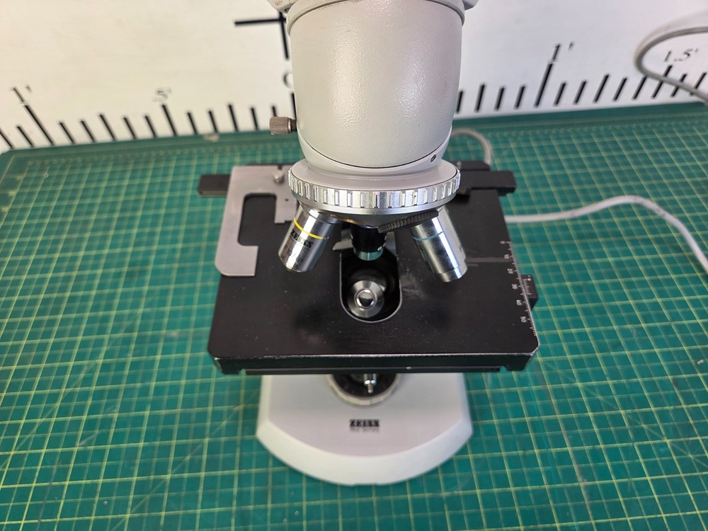 Zeiss Microscope W 3 Objectives 470906-9904/44