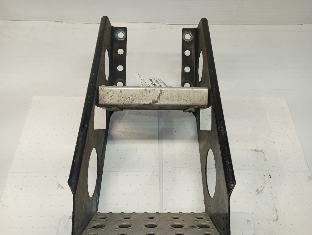 Freightliner Frame Steps  (12826840
