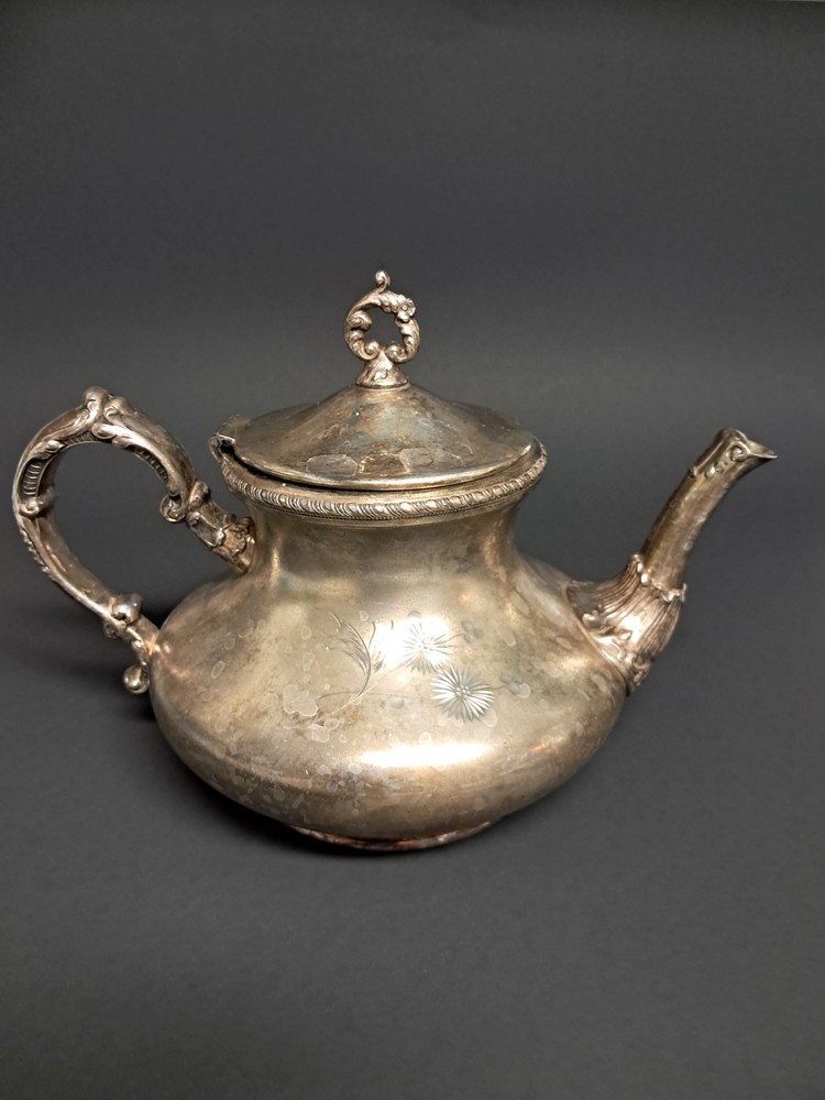 Pairpoint Quadruple Plate Silver Lined Tea Pot with Lid