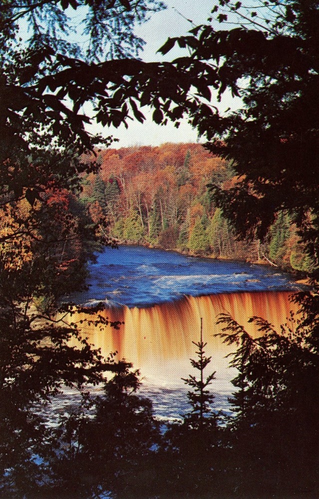 GLIMPSE OF UPPER TAHQUAMENON FALLS IN MICHIGAN'S UPPER PENINSULA - PC1125