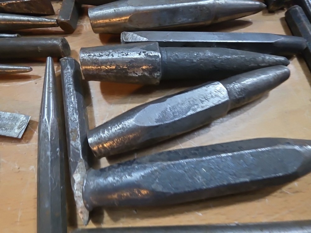 punch and chisel Lot