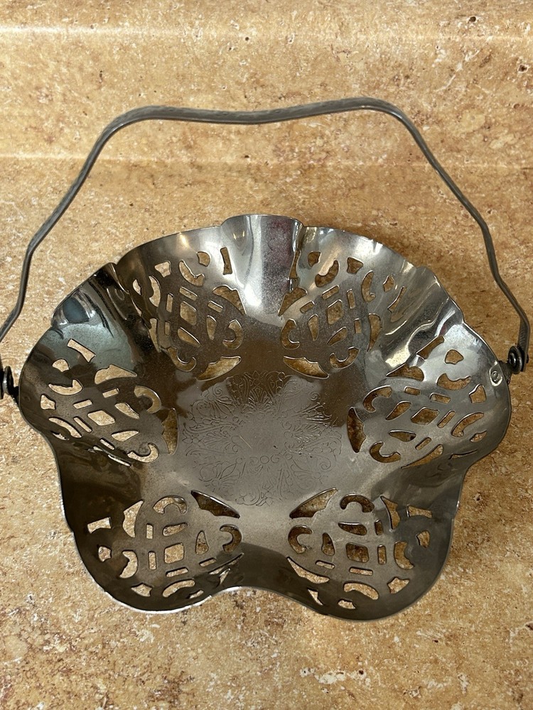 VTG Silver plate Footed w/ Folding Handle Serving Dish Basket Bowl Candy Dish
