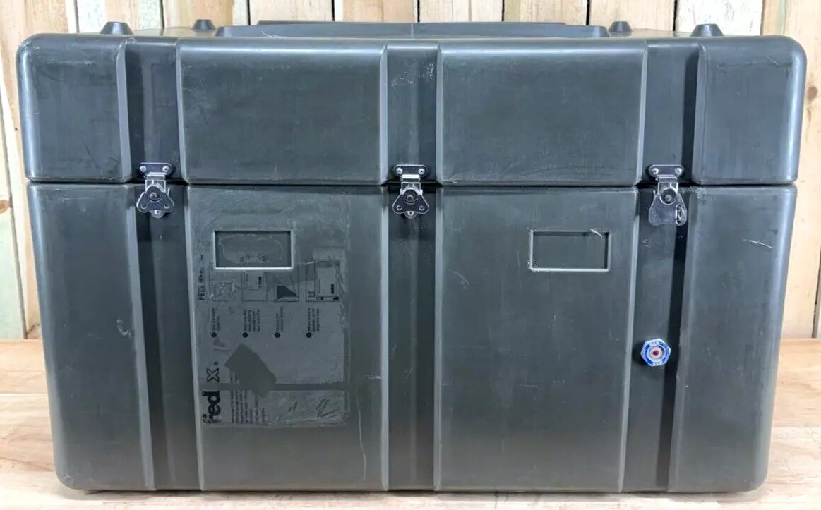 Pelican Hardigg Footlocker Green Case 31"X21"X21" Military PSI Waterproof