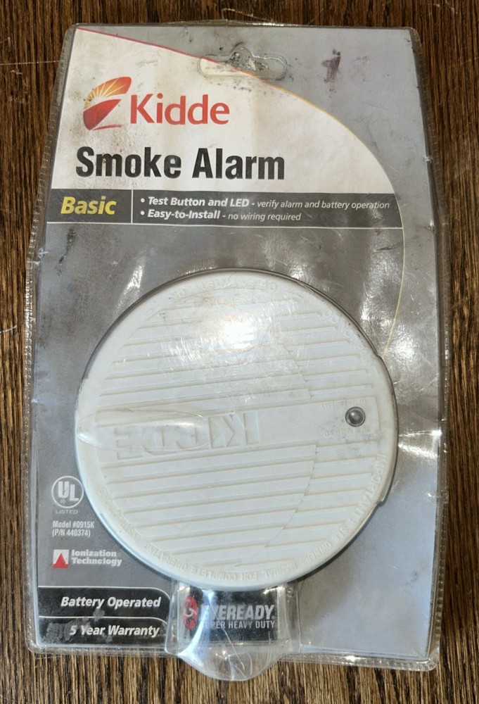 Kidde Basic Smoke Alarm / Detector 0915K Detector White Battery Operated