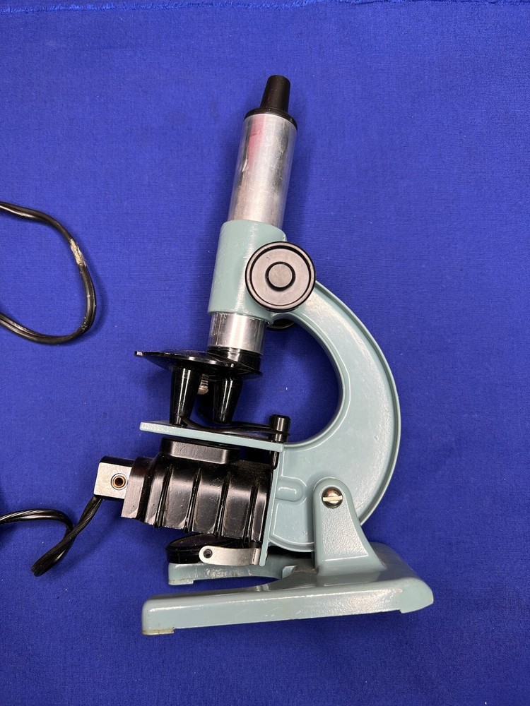 Porter Microcraft Microscope No 2105