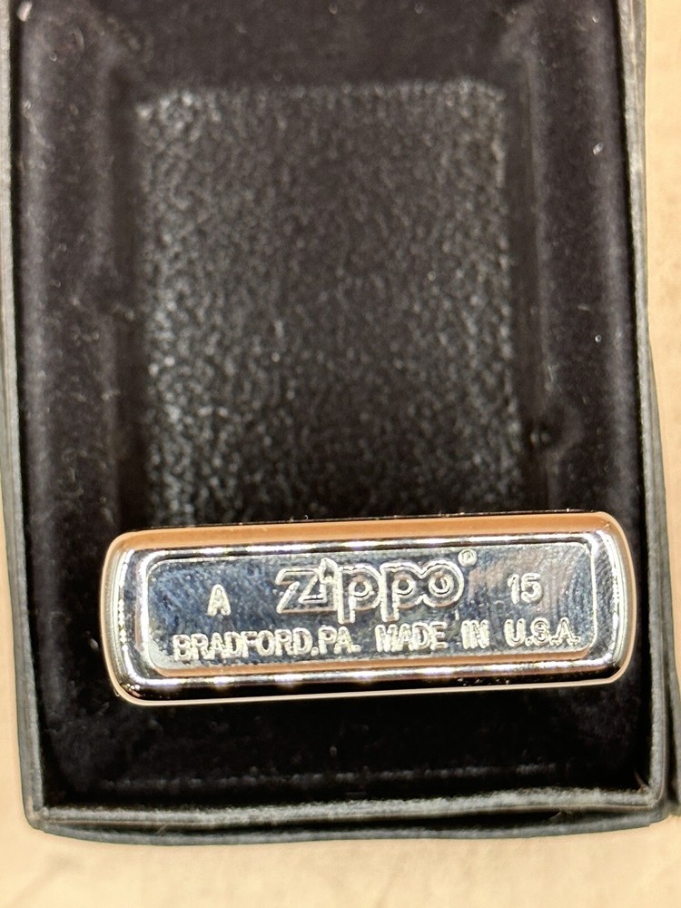 2015 Red Cherry Lips High Polish Chrome Zippo Lighter