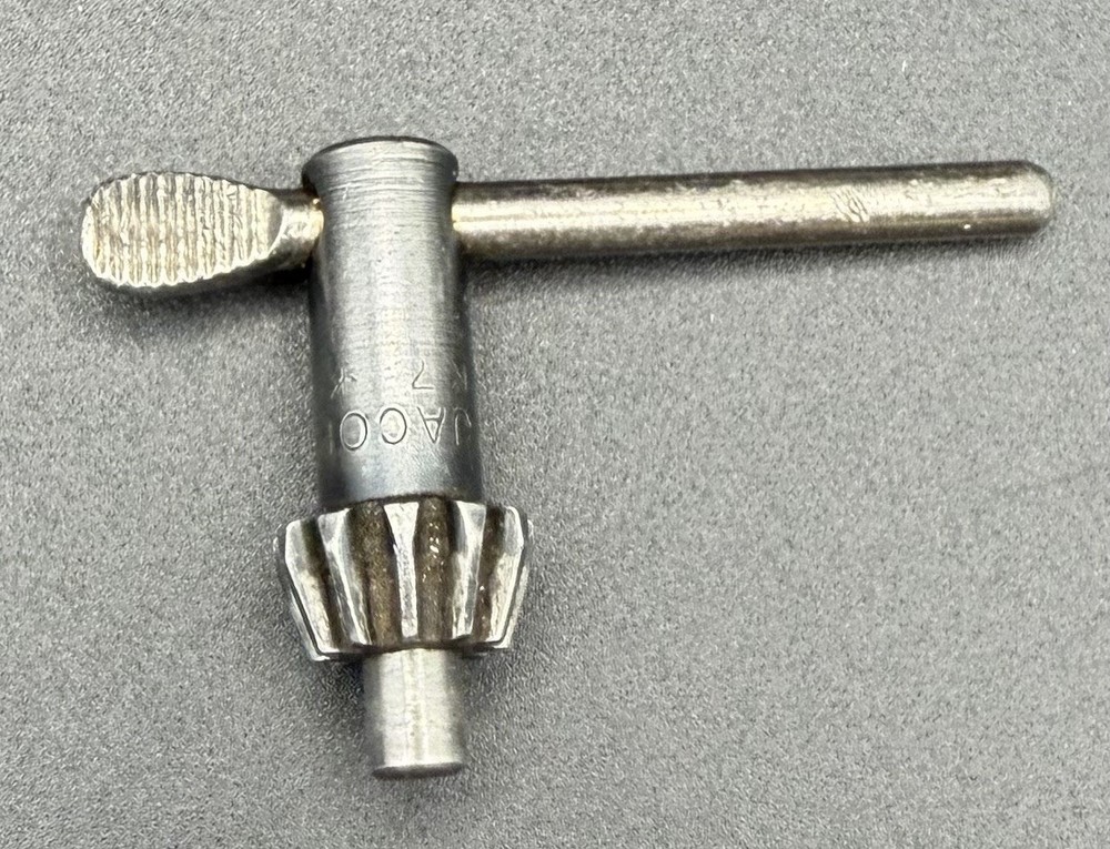 5 Jacobs chucks keys.