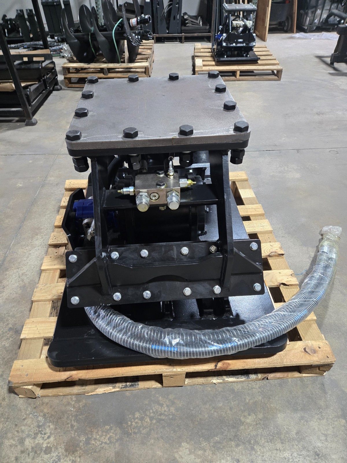 Excavator Compactor Plate - Excavators up to 25 tons - 36″ x 53″ Plate