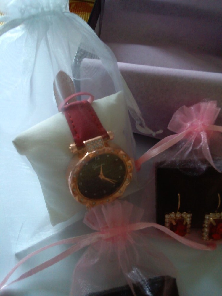 Watch.Neckleace Ring And Earring Set