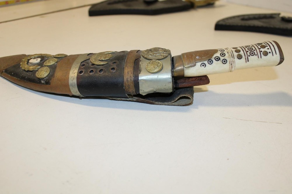 16" Antique Nepal Gurkha Knife
