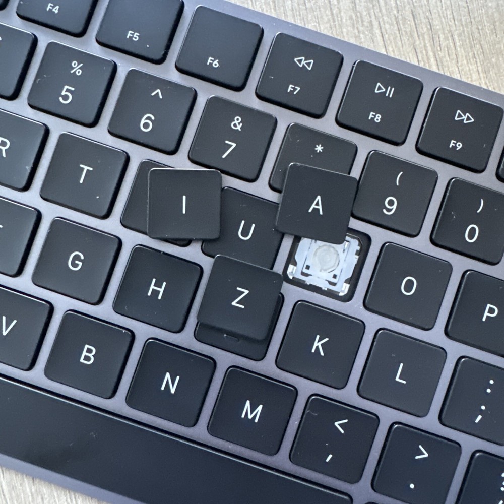 Replacement Keys Apple Wireless Keyboard A1843 Space Gray 1x Key & Hinge Spring